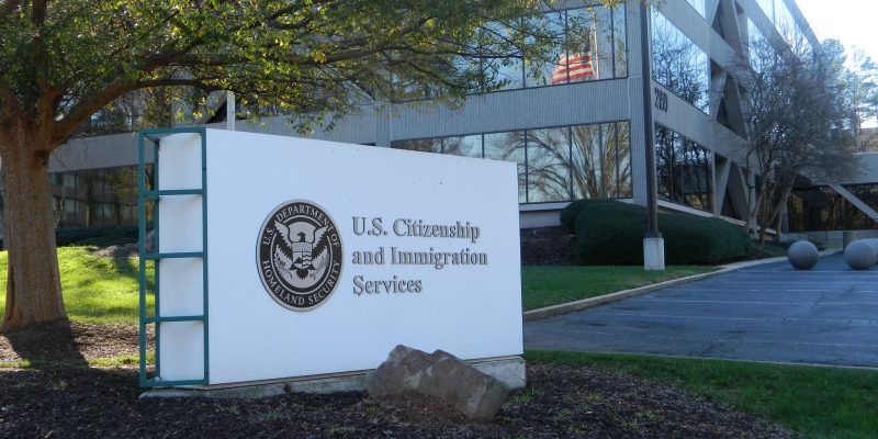 U.S._Citizenship_and_Immigration_Service - Copia