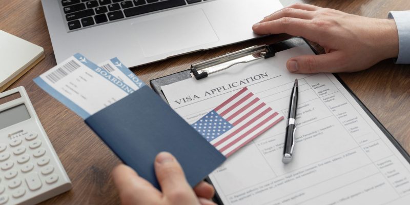 visa-application-composition-with-american-flag - Copia